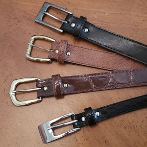4 Belts                             0102